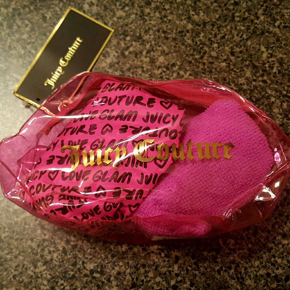 Juicy Couture Turban and Shower Cap Gift Set